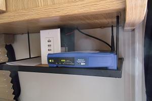 JefaTech wifi amp and USBs.jpg