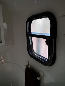Click image for larger version

Name:	escape 21 awning in window.jpg
Views:	143
Size:	61.9 KB
ID:	34683