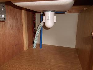 A model sink drain to exterior.jpg