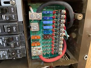 WFCO DC board with 6AWG.jpg