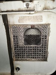 Bug screen inst Atwood 8500 furnace inside.jpg