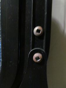 rusty screws 04 sm.jpg